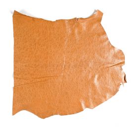 Pravá useň kozina s hrubší kresbou líce hnědá