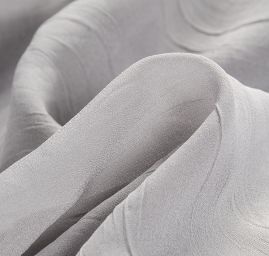 Žoržetšifon kreš světle šedý