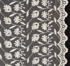 Krajka tylová drboný vzor výšivka s rexem stříbrná